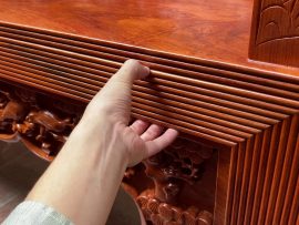 Chân 9.5cm 12 chỉ rất to và chắc chắn.