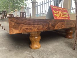 Phản chiếu ngựa 2m2x2m4 đóng hộp gỗ hương vân xám Nam Phi