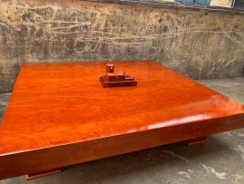 Chiếu ngựa hộp 2m2x2m4 gỗ hương đá vân veo siêu nét siêu tuyển