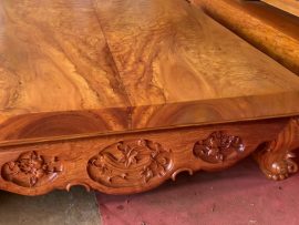 Mỗi tấm rộng 92cm dài 126cm, dày 12cm