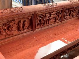 Trường kỷ vai lật sử dụng 100% gỗ hương đá Nam Phi, chế tác thủ công mỹ nghệ tinh xảo