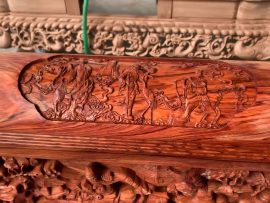 Thành ghế đục nổi bát tiên sắc nét