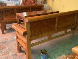 Ghế trường kỹ đục tạo hình cả mặt sau