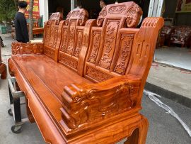 Chương là chương voi dày 6 phân. Đoản gồm 3 vách, mỗi vách dựng 1 chương voi. Vách đục tứ quý Tùng – Cúc – Trúc – Mai hoa nở 4 mùa; tượng trưng cho 4 mùa thịnh vượng các bác nhé.