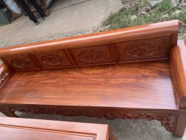 Vai ghế lật, vách chia 4 ô đục Tứ Quý