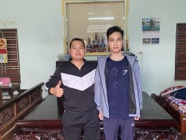 Bộ sập mai điểu khi được kê vào phòng khách 3 gian nhà anh Bình