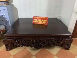 Hình ảnh con dơi, chữ Phúc đan xen cành mai