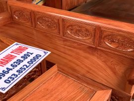 Vách tựa ghế bộ trường kỷ chạm tứ quý Tùng – Sen – Trúc – Mai.