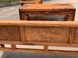 Bộ trường kỷ này sẽ giúp cho gia chủ sở hữu chúng có một không gian vô cùng sống động, nhịp nhàng nhưng cũng rất tinh tế, sang trọng với phong cách hoài cổ.