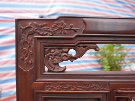 tay ghế trường kỷ song tiện Huế đục tứ diện