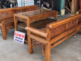 Tổng thể bộ bàn ghế trường kỷ Sen Vịt chạm xen kẽ hình tượng Tam Sư – Phúc Tiền gỗ gụ