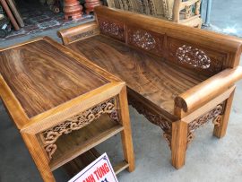 Tam sư vờn cầu có ý nghĩa trị tà, hóa giải tam sát, bách hổ, tà khí, mang thêm điềm lành.