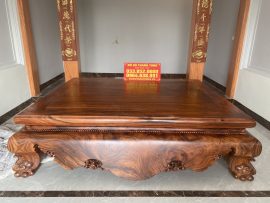 Bộ sập đơn giản nhưng vẫn sang trọng, thích hợp làm nơi tiếp khách, nghỉ ngơi lẫn thờ tự