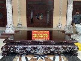 Sập được ghép nối mộng lối cổ vô cùng chắc chắn, dễ tháo rời trong quá trình vận chuyển.