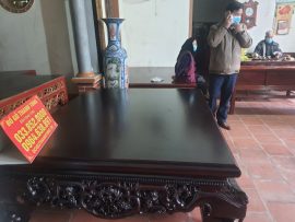 Sản phẩm được Đồ Gỗ Thanh Tùng chế tác trên chất liệu gỗ gụ Nam Phi cộng hưởng đôi bàn tay khéo léo của các nghệ nhân.