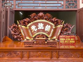 Hoành phi Lân Phượng Mai điêu khắc tinh xảo, tỉ mỉ từng chi tiết nhỏ