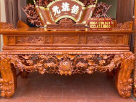 vẻ ngoài tinh tế, nhẹ nhàng hòa quyện giữa chim ca và hoa lá tạo nên nét đẹp uy nghiêm.