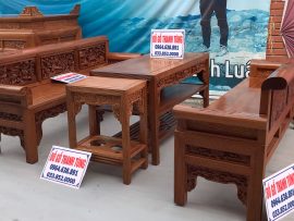 Trọn bộ trường kỷ được xẻ từ cùng 1 cây gỗ nên giống nhau cả về màu sắc lẫn hoa vân