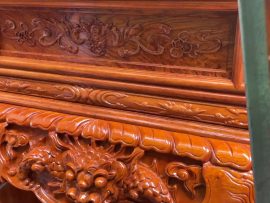 Cổ chỉ kéo dài như ben dạ tiền