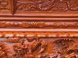 Cổ chỉ hai tầm chạm sen dẹo hoa văn tinh tế