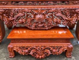 Bàn cơm rộng để được 2 mâm cơm