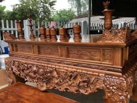 Đi kèm bộ đài nến thờ gồm 10 món