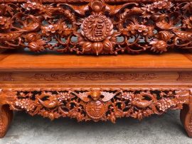 Sập thờ và bàn cơm