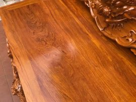Mặt bàn cơm liền tấm đóng khuôn tranh dày dặn