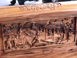 Thành ghế đục nổi tích bát tiên