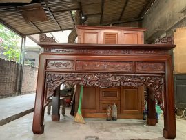 Án gian thờ gỗ gụ Lào chân 12cm mẫu đục nền ngũ phúc sen cò