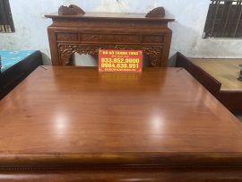 Sập trơn gỗ hương đá mặt 2 lá vân siêu Vip của anh Sơn có khổ mặt khá to, chiều rộng 1m6 x chiều dài lên đến 2m