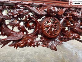 hoạ tiết dơi thọ tiền được đục tại trung tâm dạ tiền bộ sập