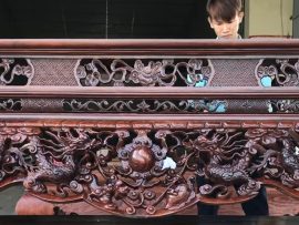 Dạ tiền bộ sập tứ linh