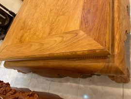 Sập trơn tứ diện đục 4 mặt như nhau