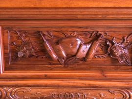 sập thờ mai điểu màu cánh gián