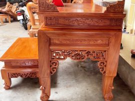 mặt bên án gian thờ gỗ hương đá
