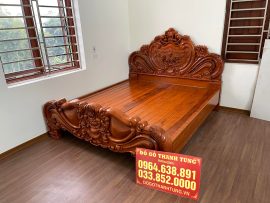 Giường ngủ 1m8x2m mẫu đục Louis Hoa Hồng gỗ hương đá do nghệ nhân đục tay cực đẹp
