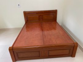 Giường phòng ngủ mang hướng hiện đại với thiết kế giản dị