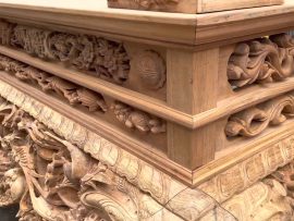 sập thờ mai điểu chân 24