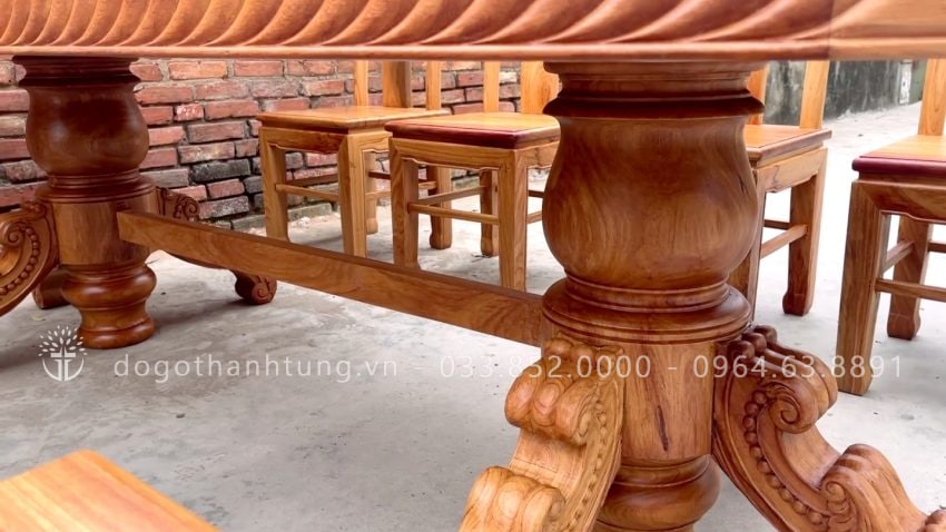 chân bàn ăn trụ độc đáo
