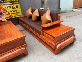 ghế sofa chân đùi gà độc lạ
