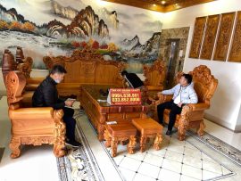 bàn ghế hoàng gia 10 món gỗ gõ quý hiếm