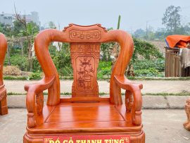 ghế đơn Minh quốc triện cột 12