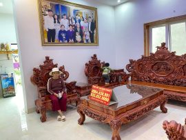 ghế đơn và bàn trà rồng đỉnh