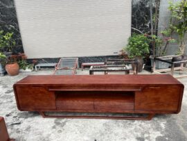 kệ tivi gỗ sồi hiện đại