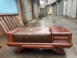 Đôn ngồi mẫu chân thuyền