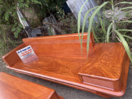 ghế băng dài rộng thoải mái