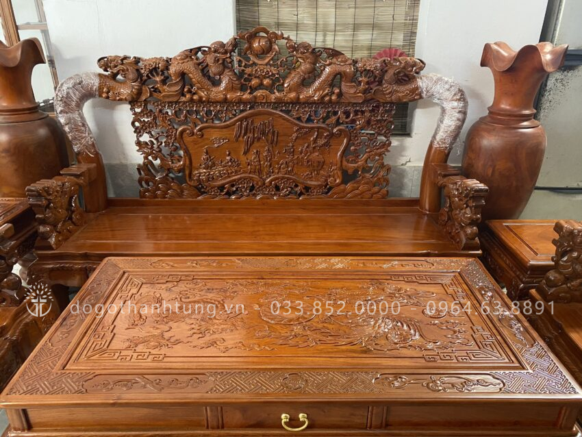 Sản phẩm được thiết kế sang trọng tinh tế từ những người thợ thi công với kinh nghiệm lâu năm,thể hiện đường nét tinh tế, đam mê và tâm huyết đối với sản phẩm.