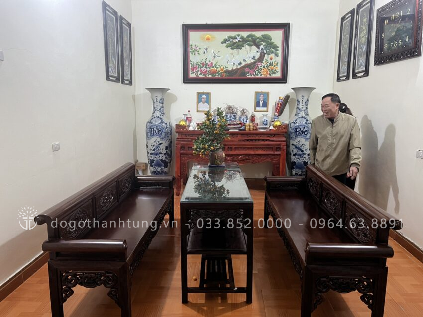 Bộ trường kỷ 9 chỉ gỗ gụ chất lượng cao.