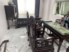 Tủ chè ngũ phúc gỗ gụ, sập gụ – có giá trị phong thuỷ, cùng giá trị thẩm mỹ cao.